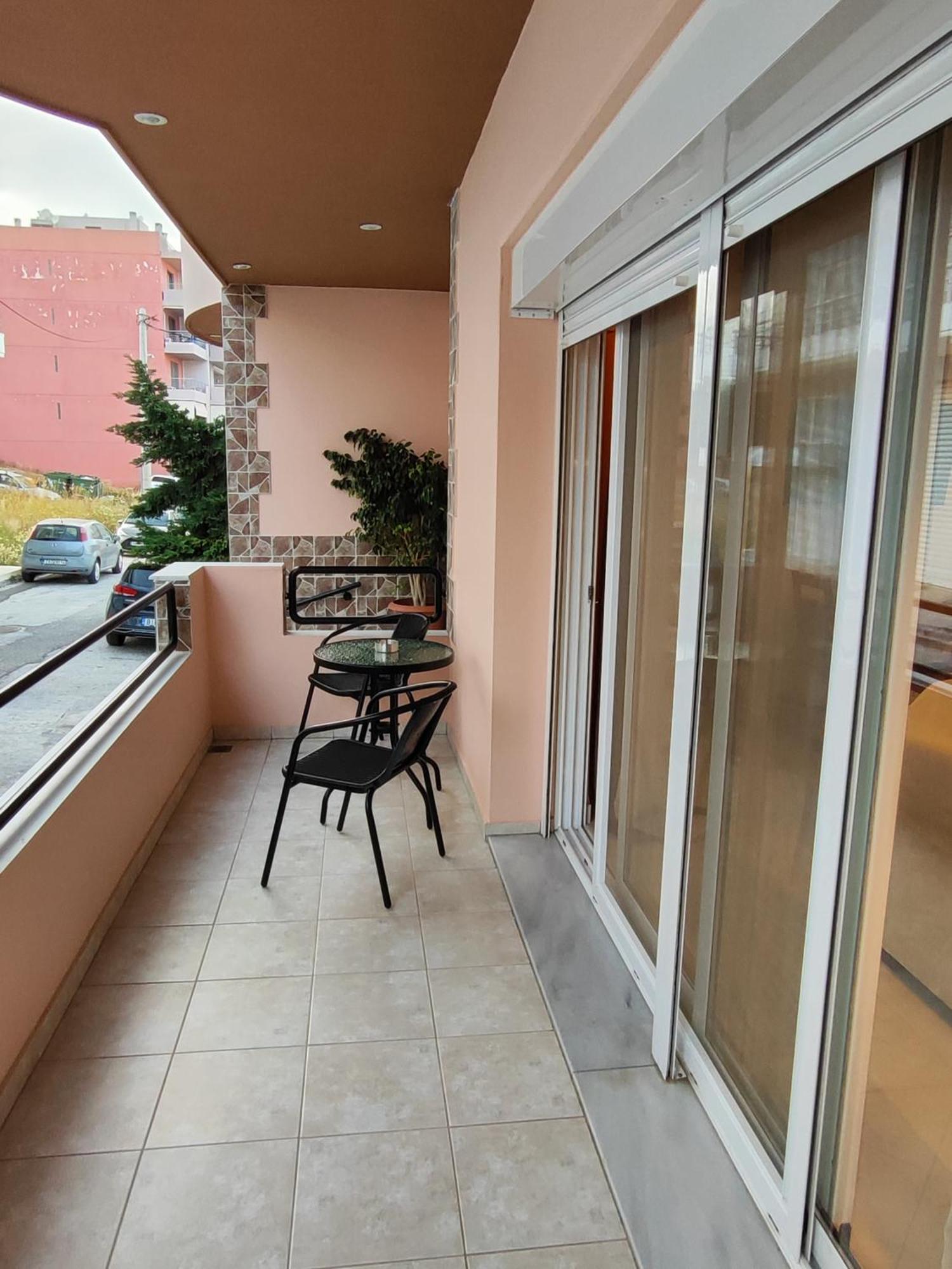 Klio'S Apartment Lavrion Exterior photo